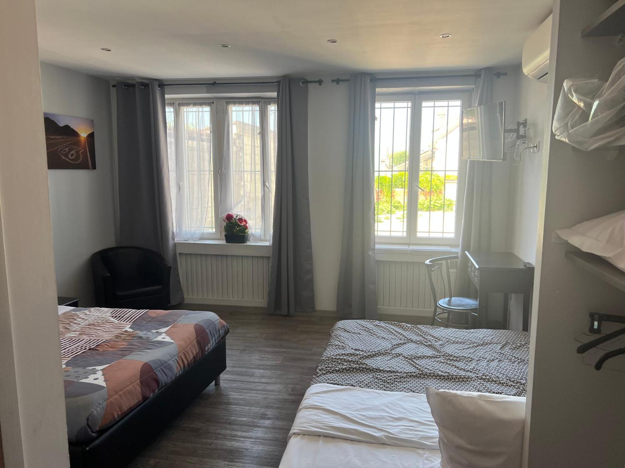 Hotel Des 2 Gares Auxerre Zewnętrze zdjęcie