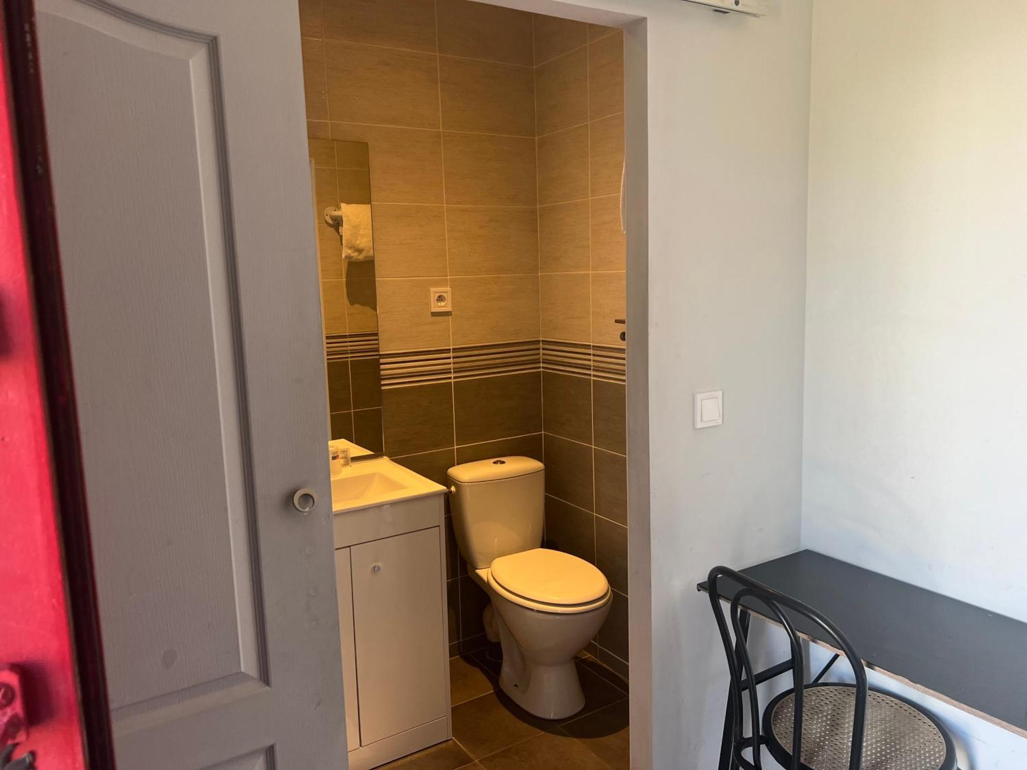 Hotel Des 2 Gares Auxerre Zewnętrze zdjęcie