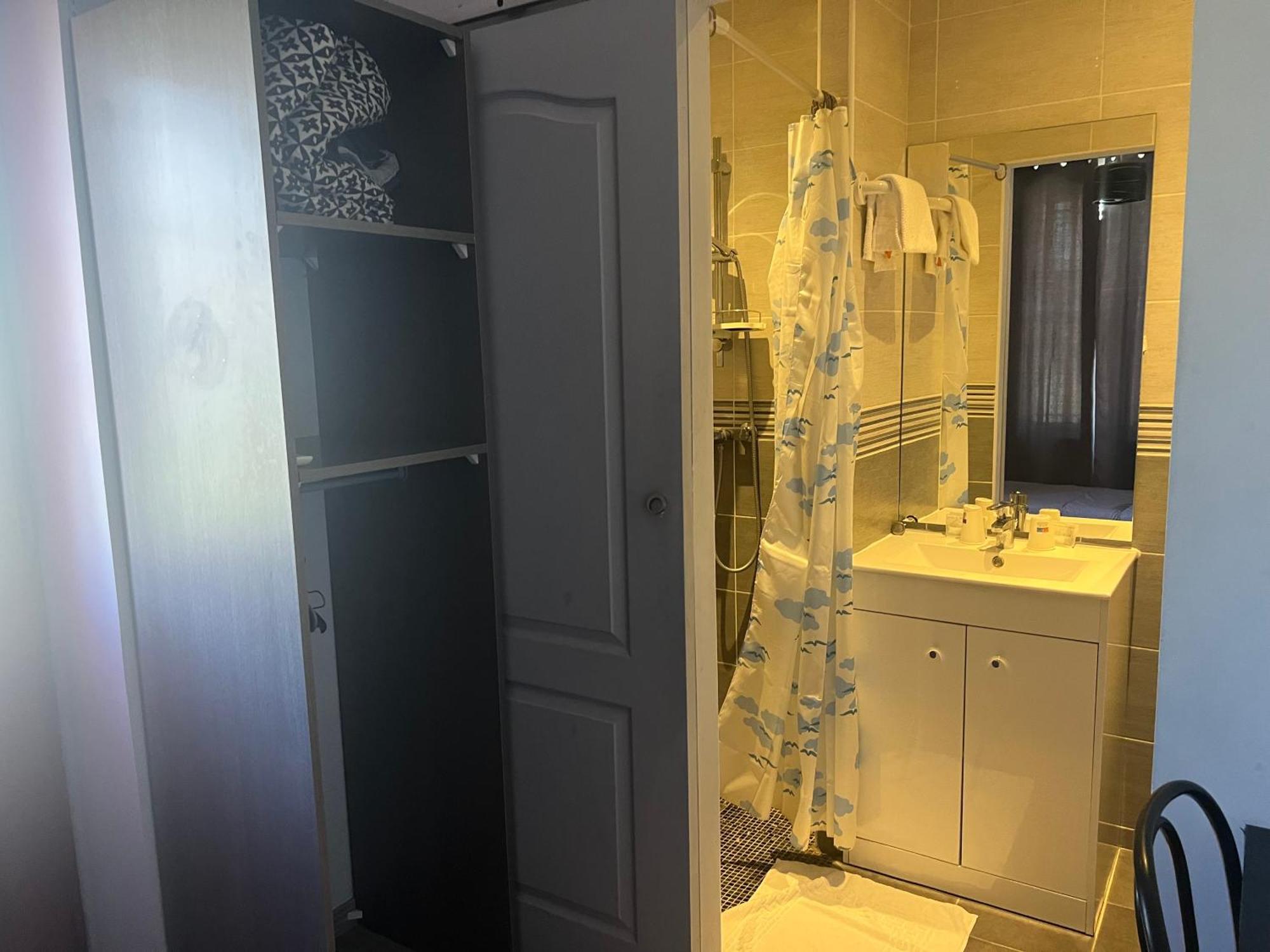 Hotel Des 2 Gares Auxerre Zewnętrze zdjęcie